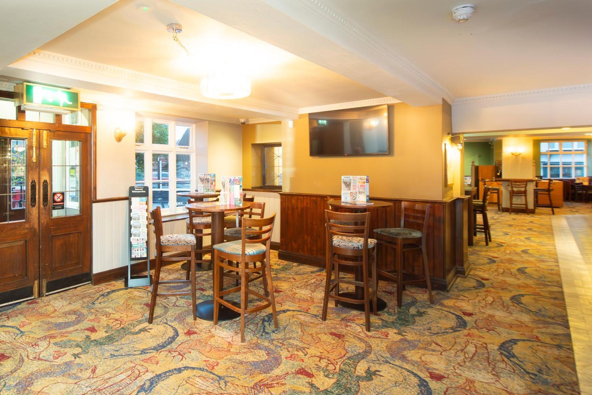 The Shrewsbury Hotel Wetherspoon Kültér fotó