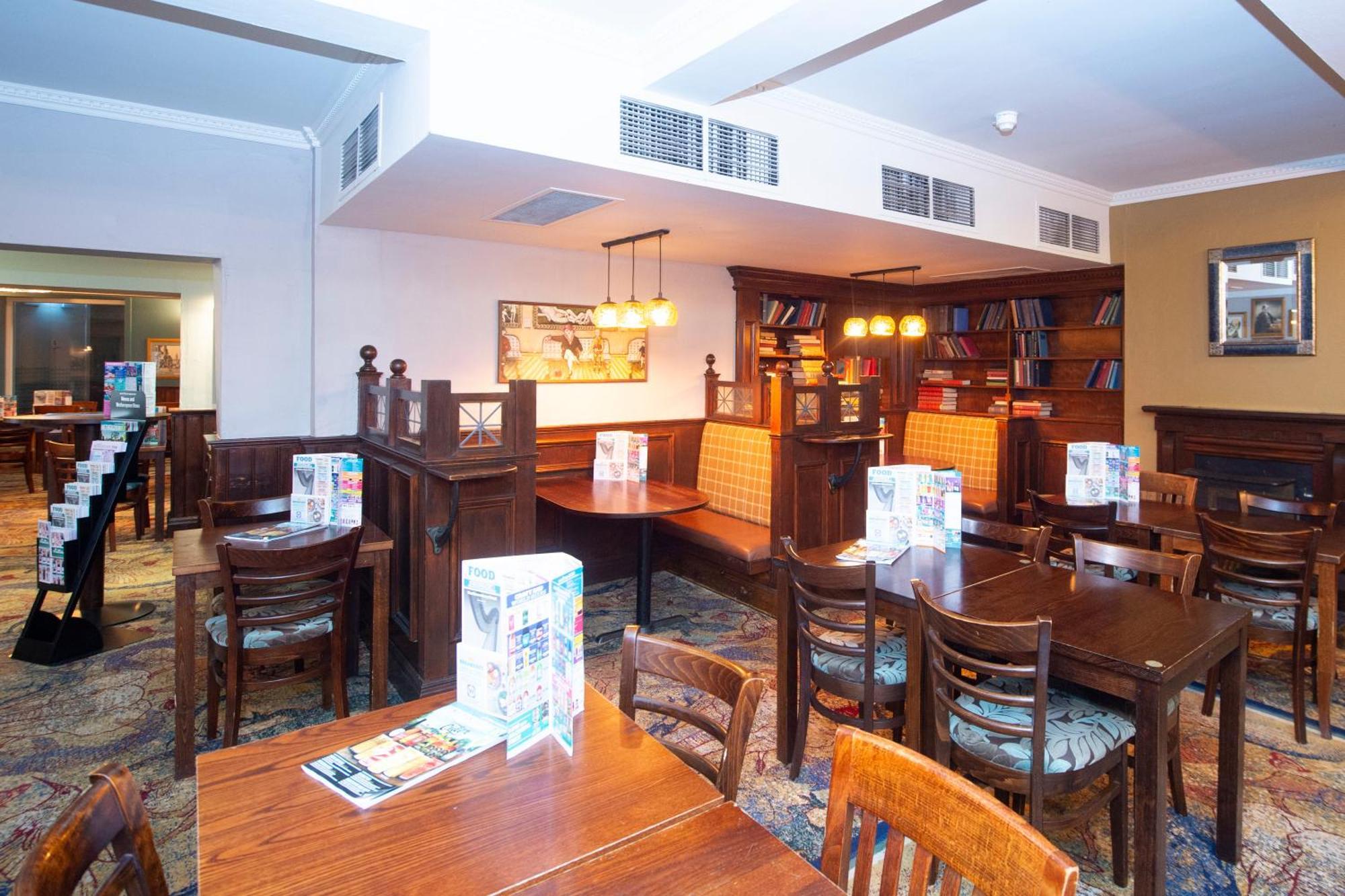 The Shrewsbury Hotel Wetherspoon Kültér fotó