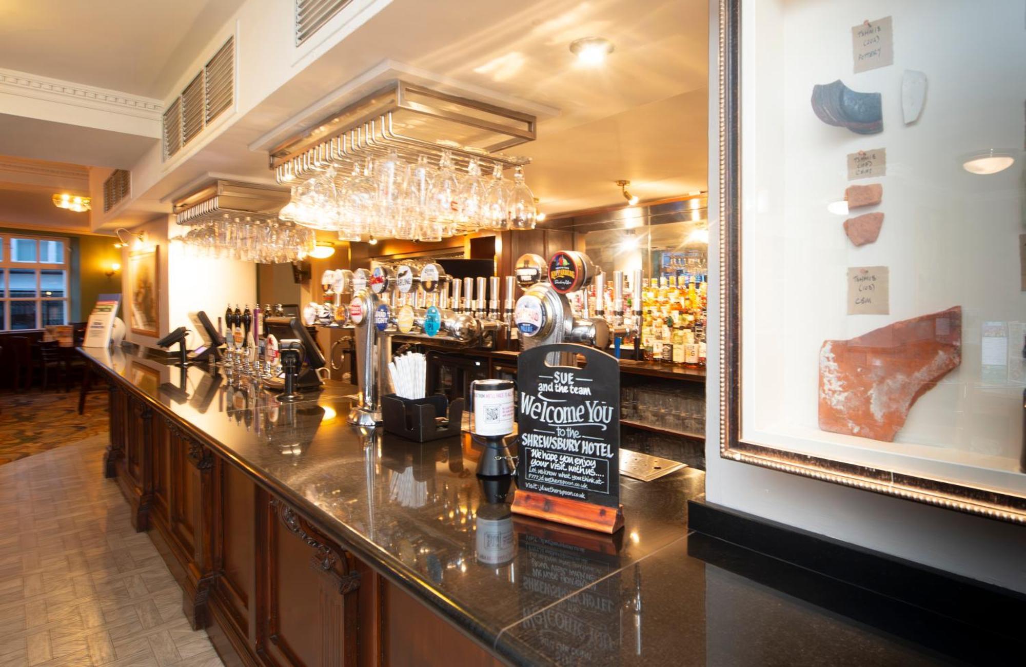 The Shrewsbury Hotel Wetherspoon Kültér fotó